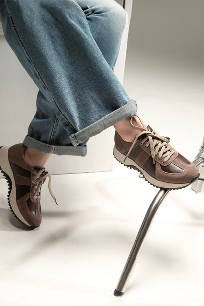 Кросівки Nova