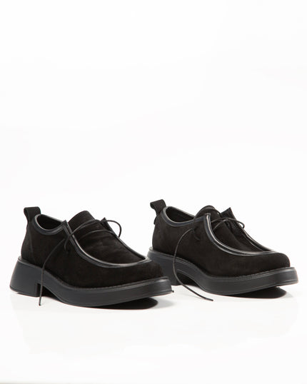 Туфлі на шнурівці